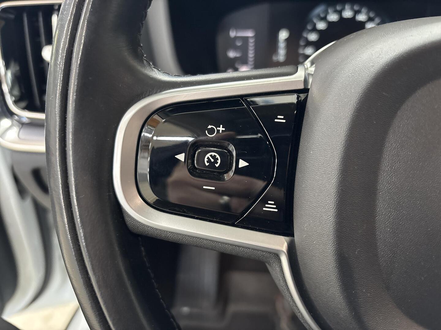 VOLVO V60 2018