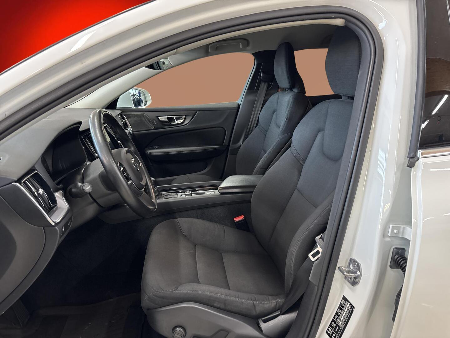 VOLVO V60 2018