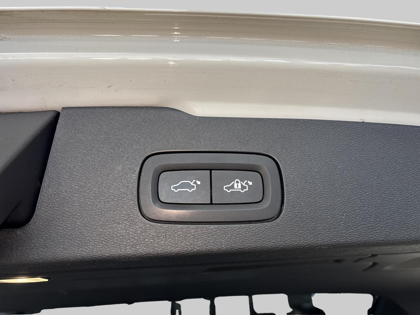 VOLVO V60 2018