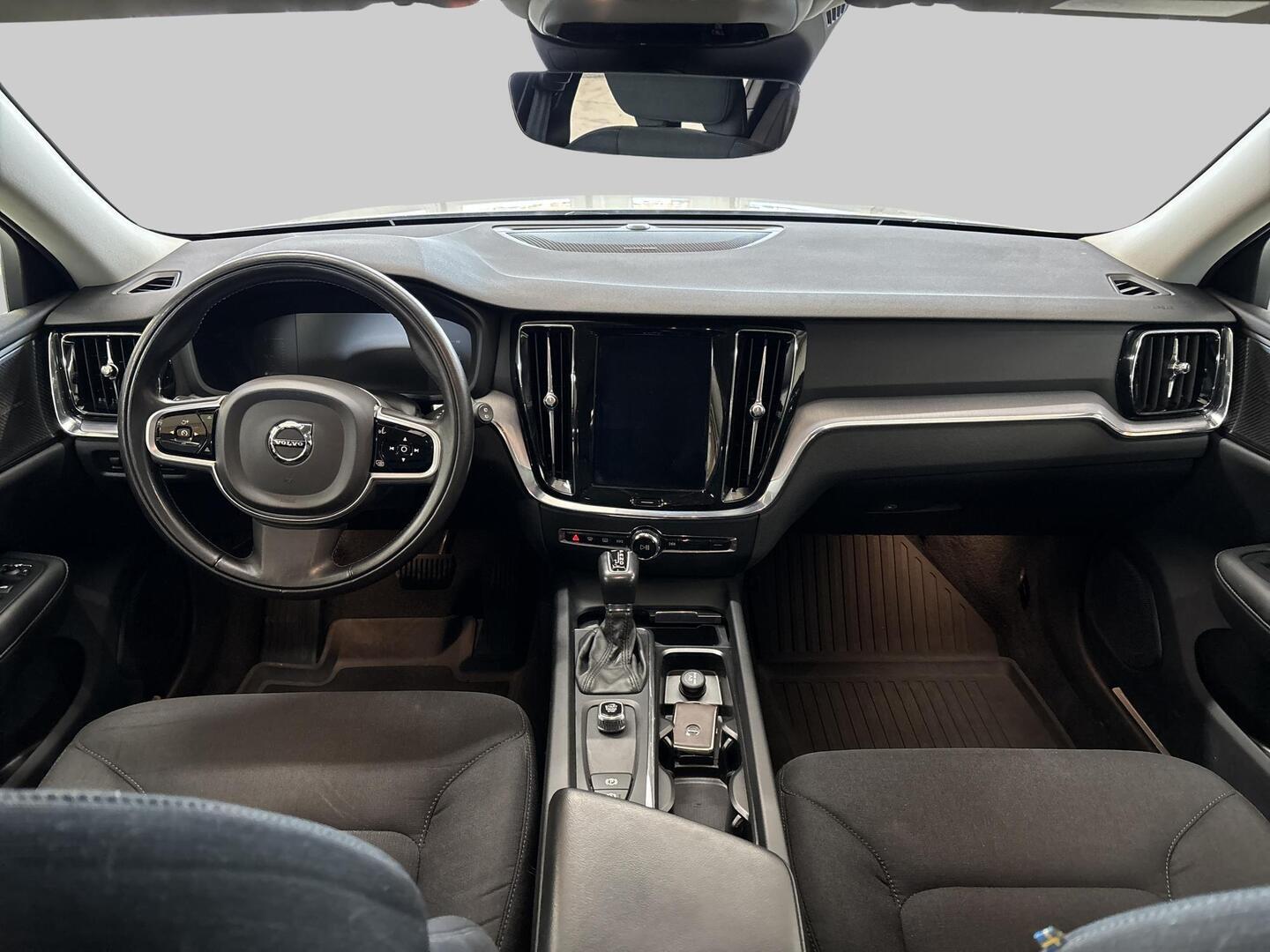 VOLVO V60 2018