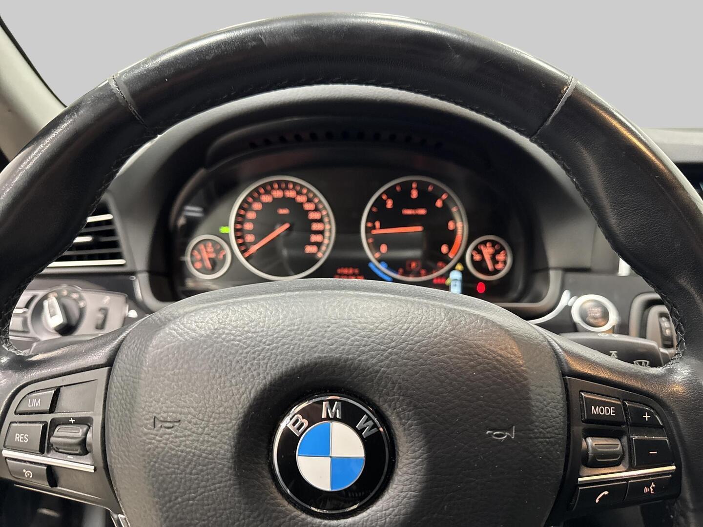BMW 520 2015