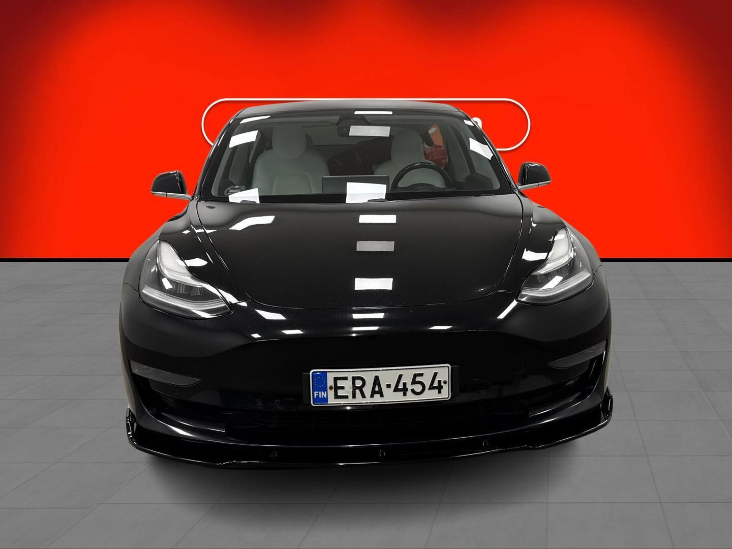 TESLA Model 3 2019