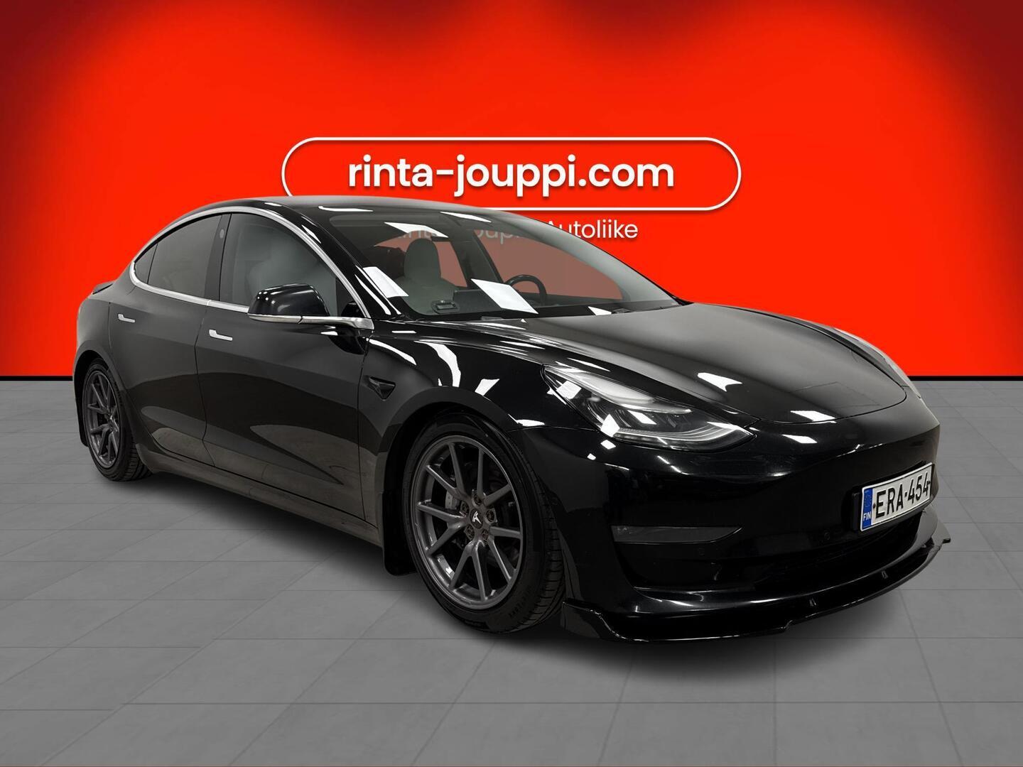TESLA Model 3 2019