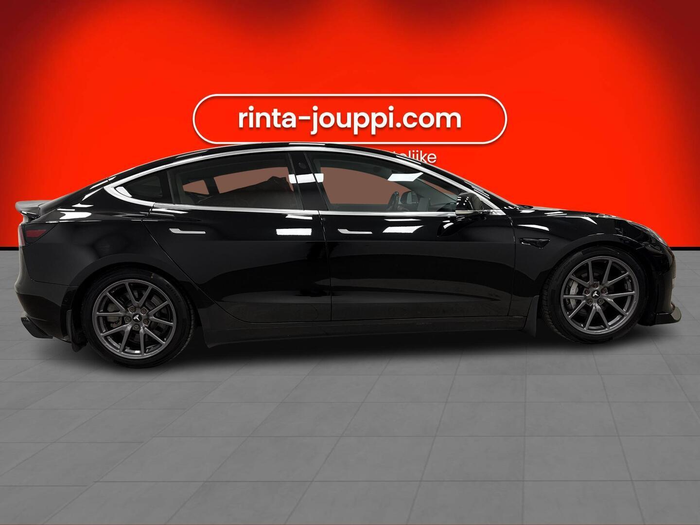 TESLA Model 3 2019