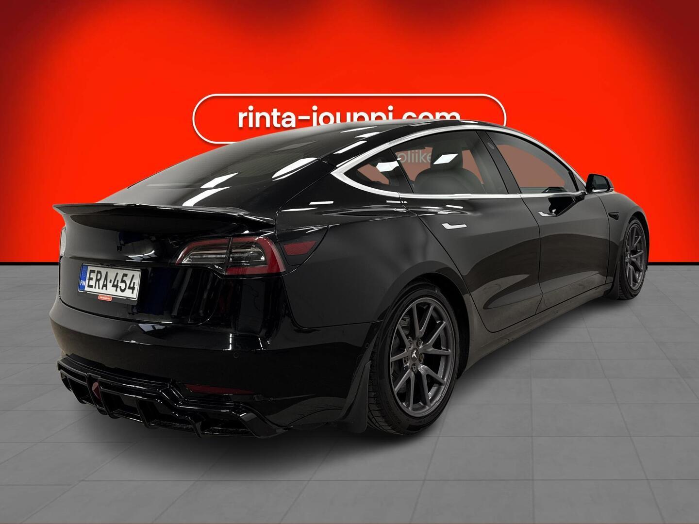 TESLA Model 3 2019