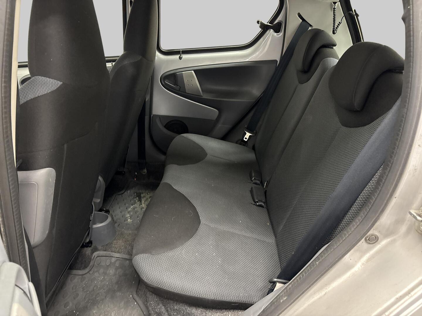 TOYOTA AYGO 2006