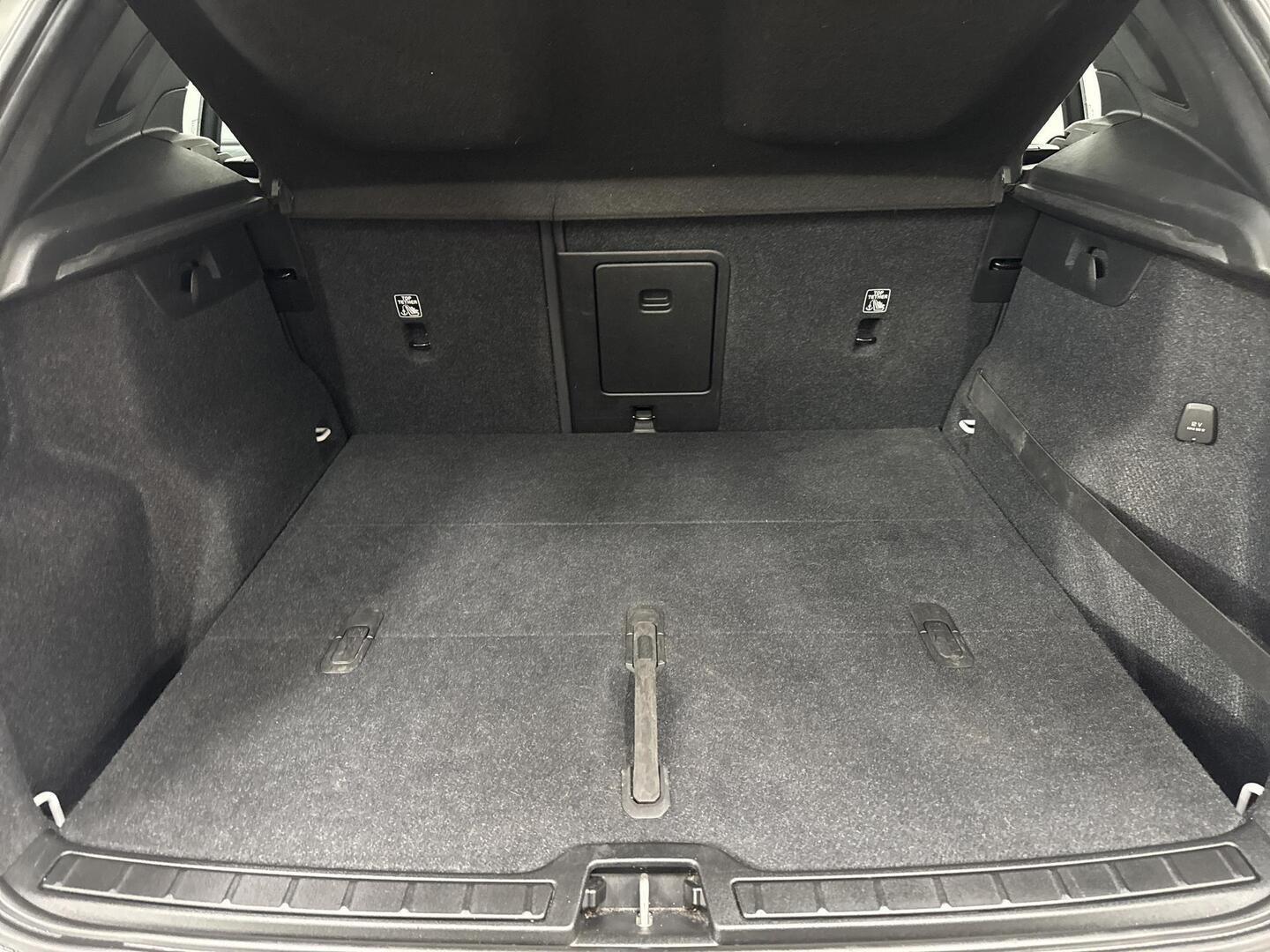 VOLVO XC40 2020