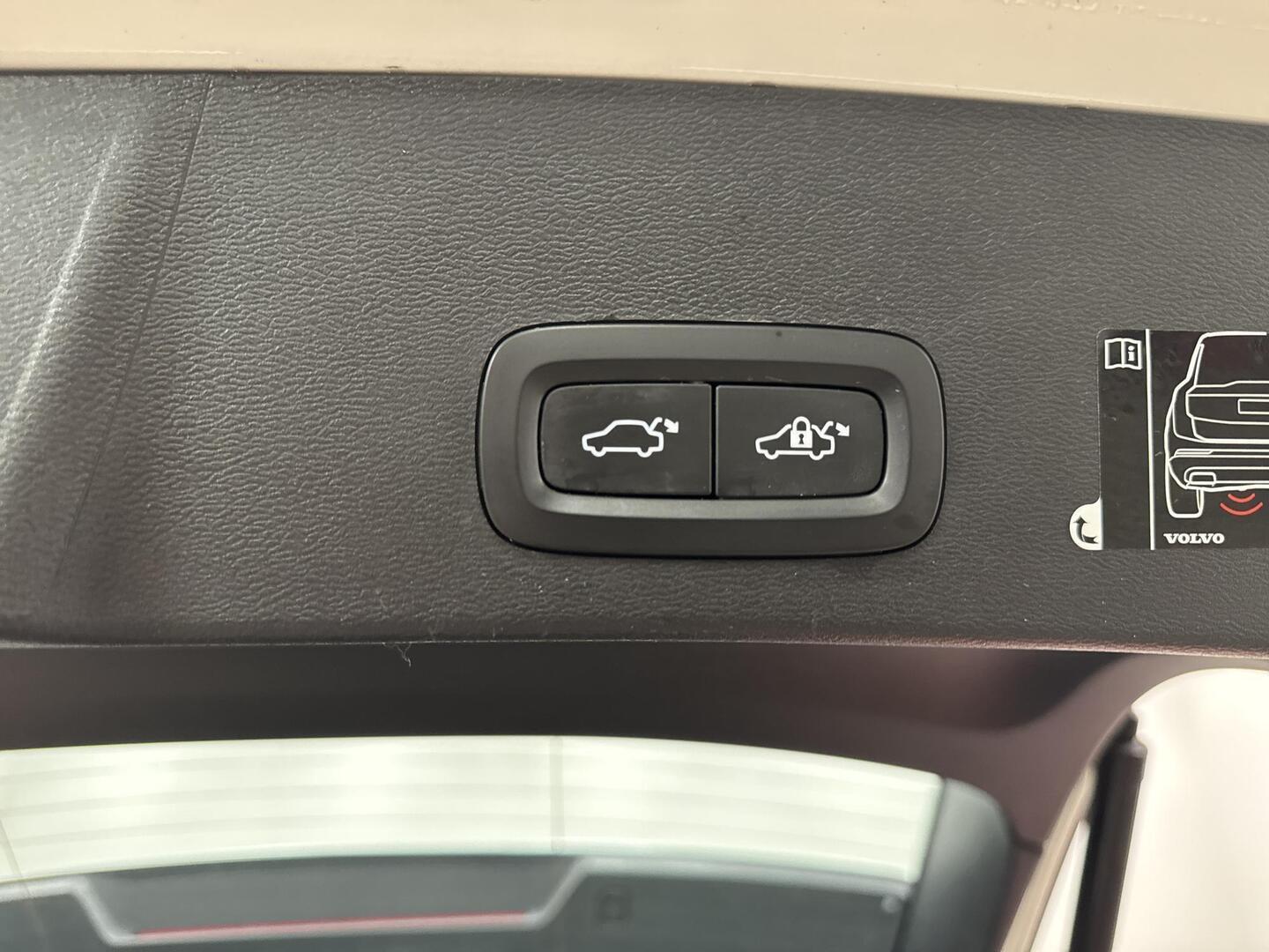 VOLVO XC40 2020