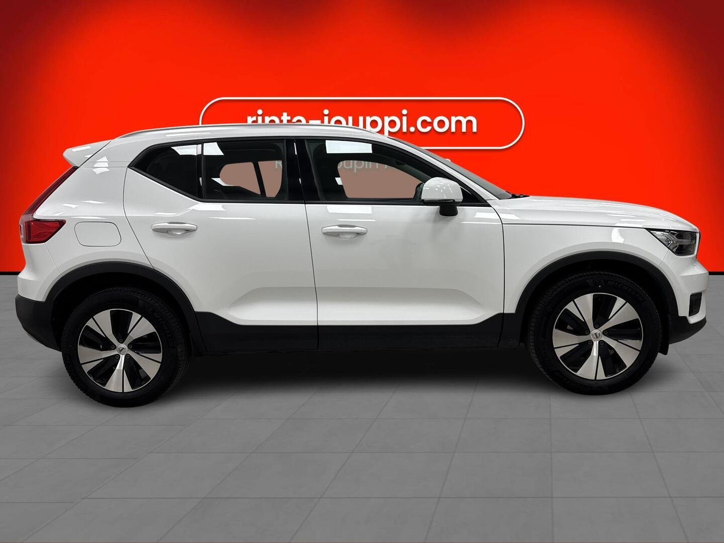 VOLVO XC40 2020