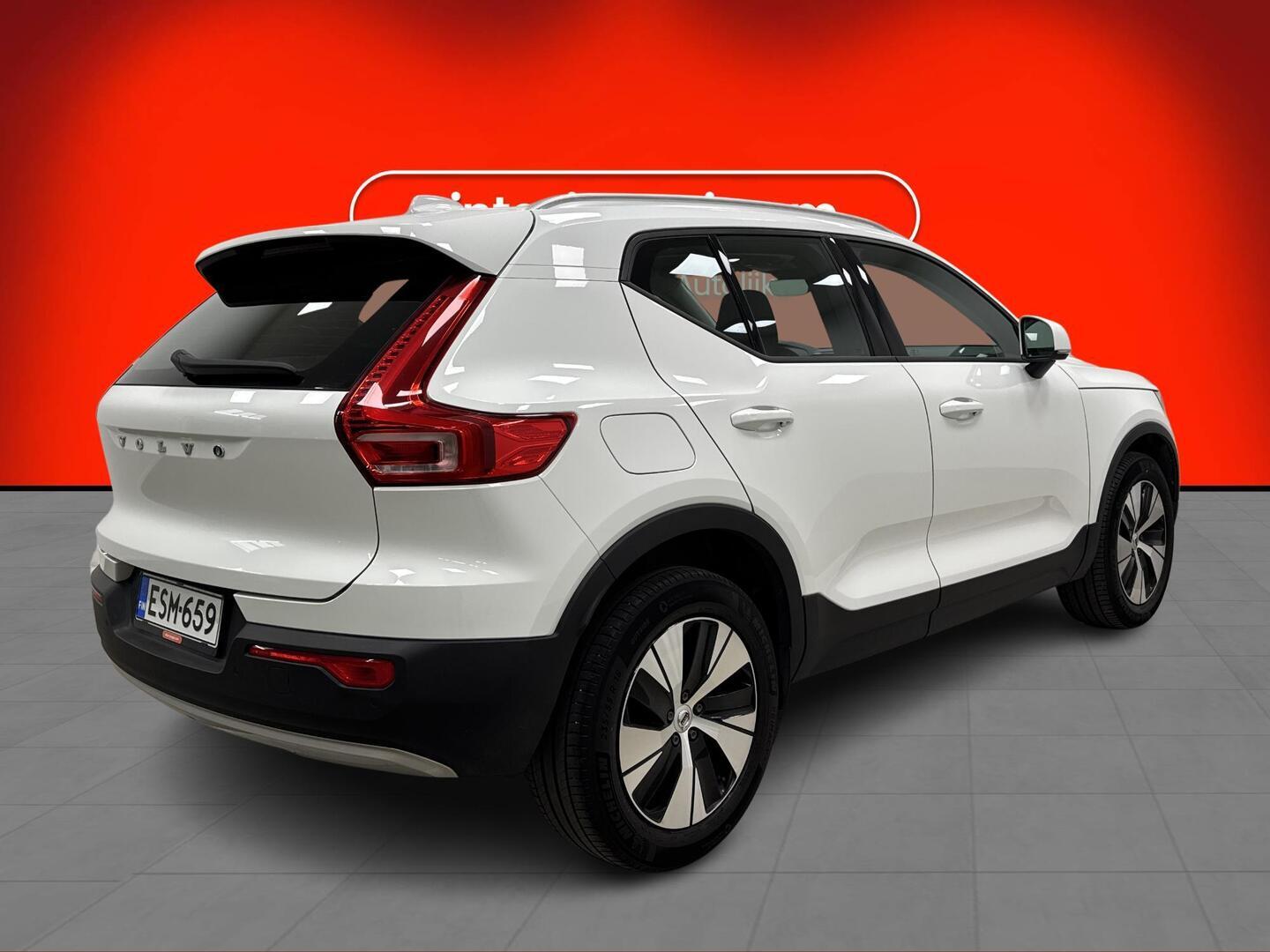 VOLVO XC40 2020