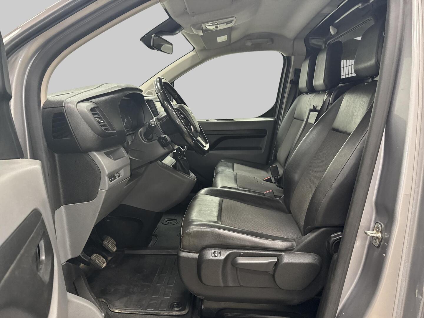 PEUGEOT Expert 2020