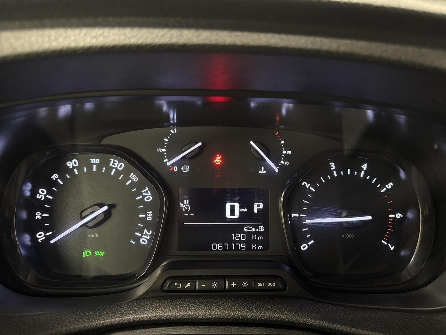 PEUGEOT Expert 2022