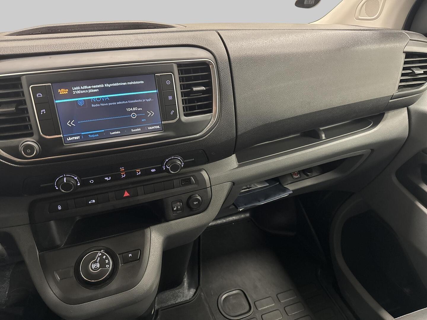 PEUGEOT Expert 2022