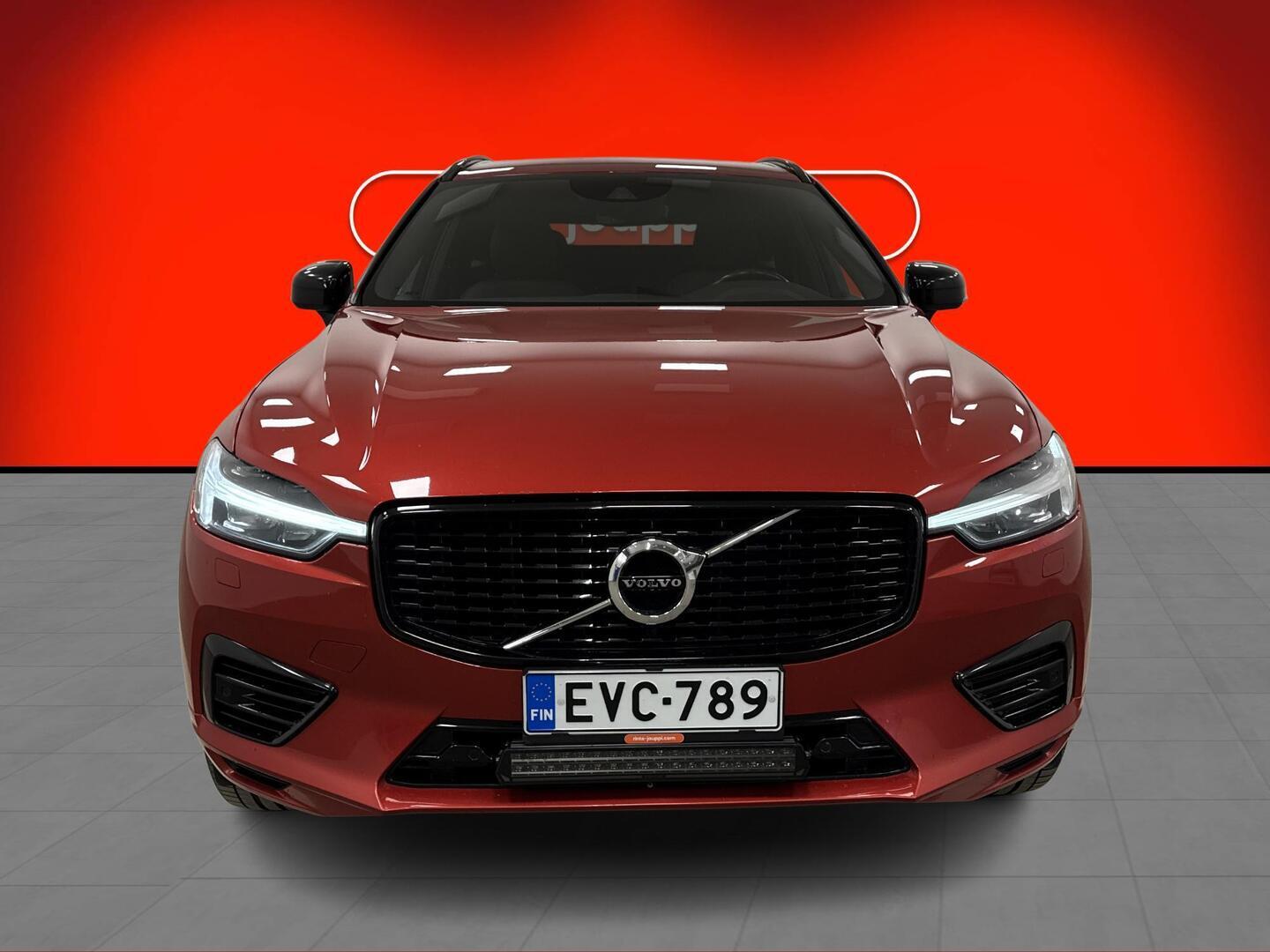 VOLVO XC60 2021