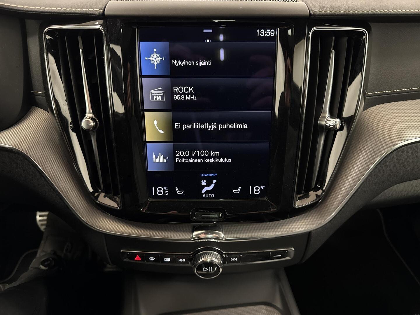 VOLVO XC60 2021