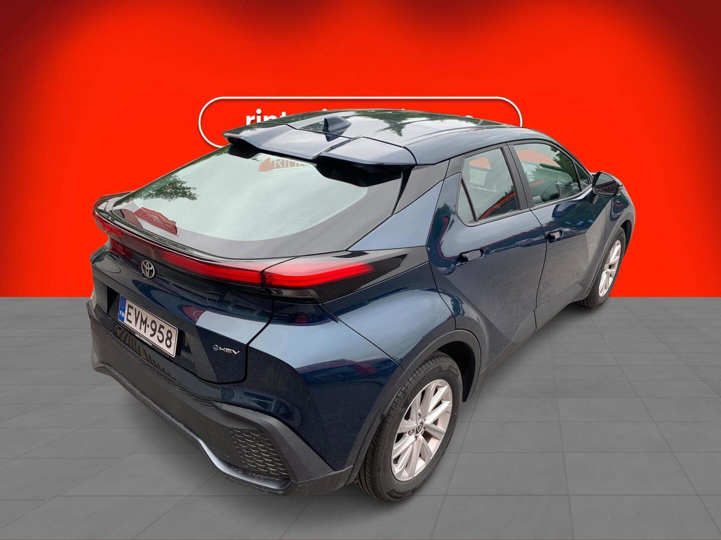 TOYOTA C-HR 2024