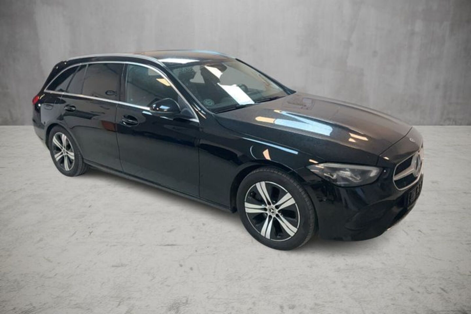 MERCEDES-BENZ C 2023