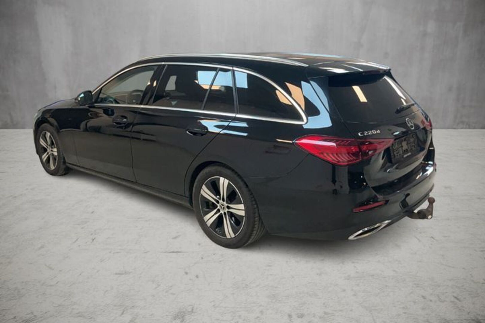 MERCEDES-BENZ C 2023