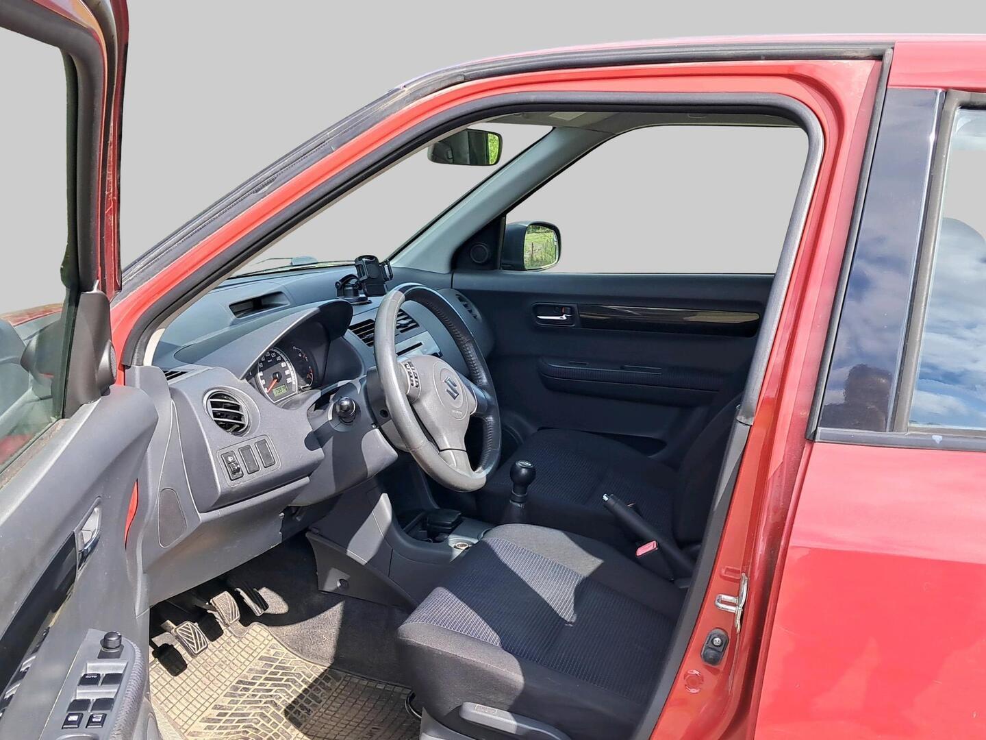 SUZUKI Swift 2007