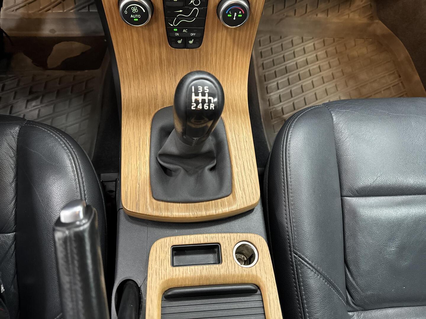 VOLVO V50 2009