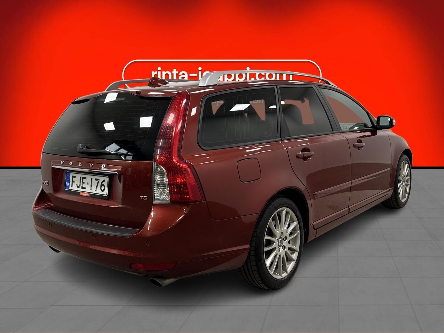 VOLVO V50 2009
