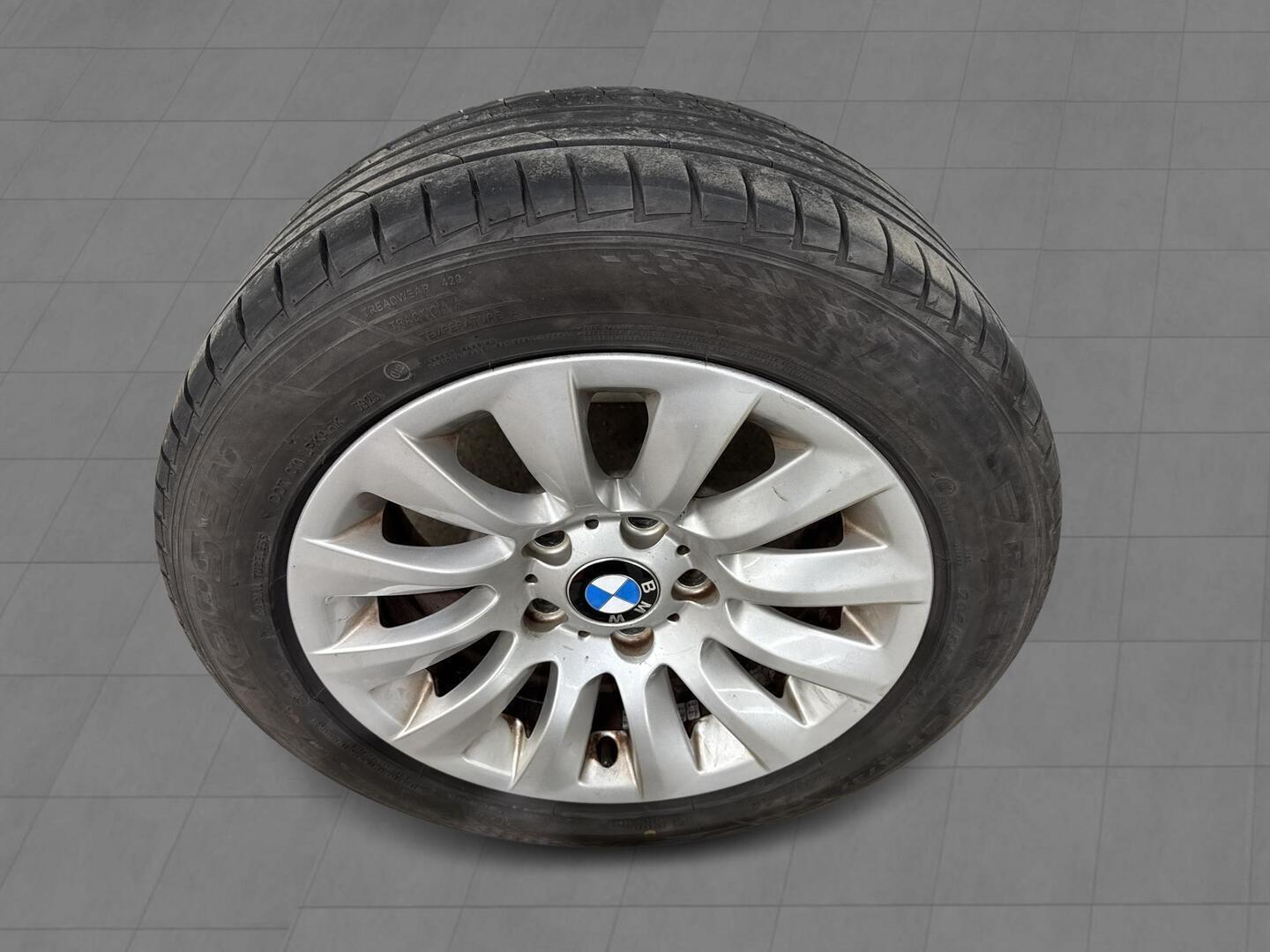 BMW 318 2009