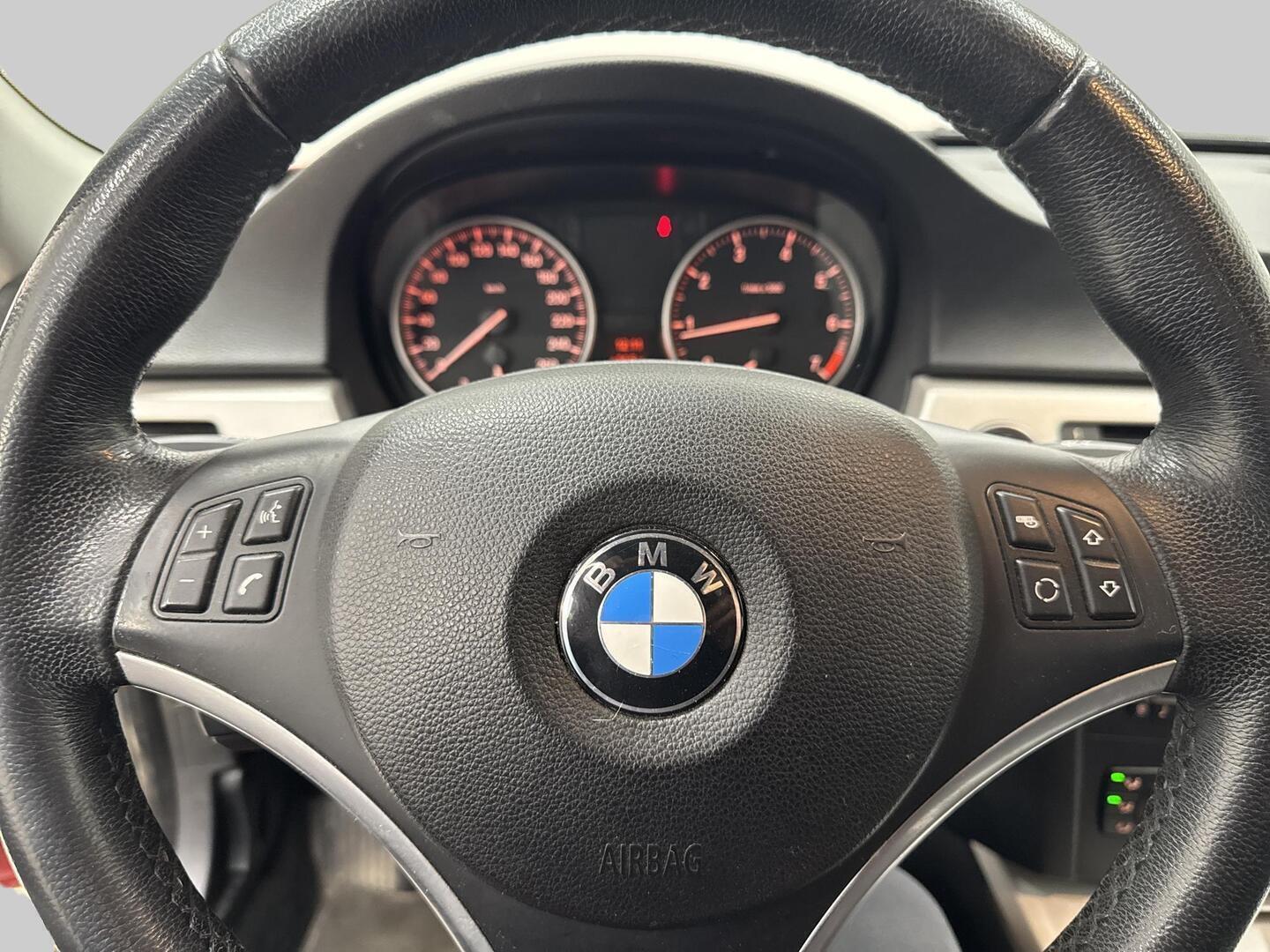 BMW 318 2009
