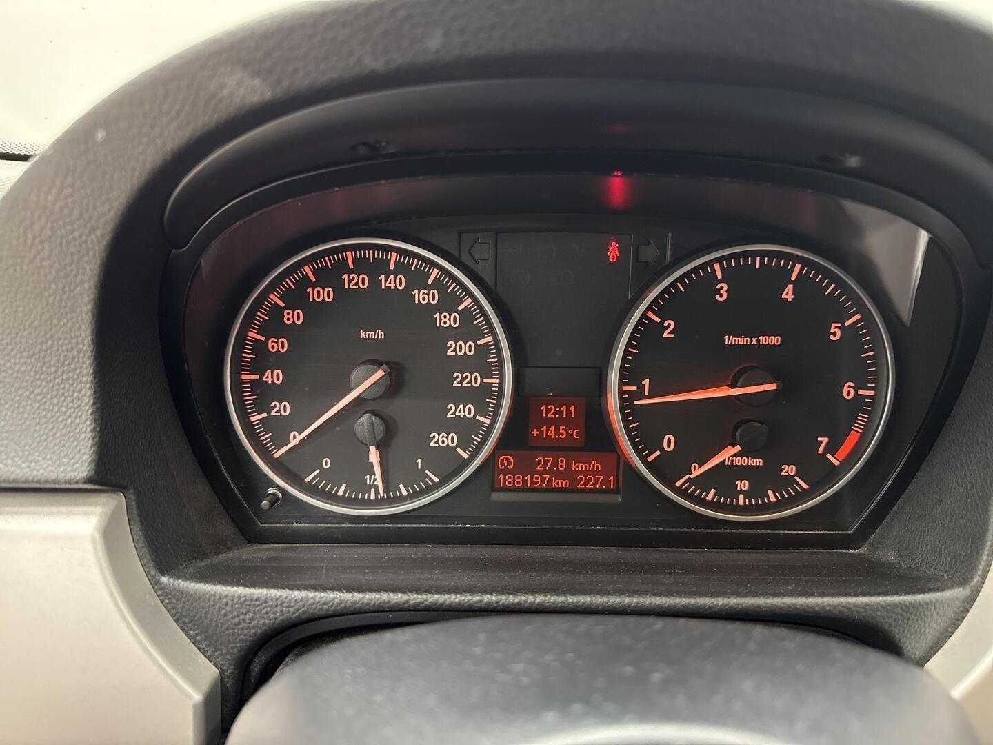 BMW 318 2009