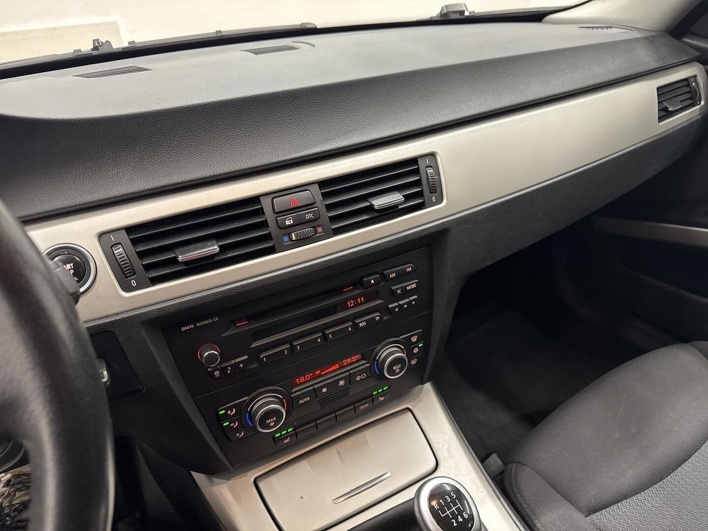 BMW 318 2009
