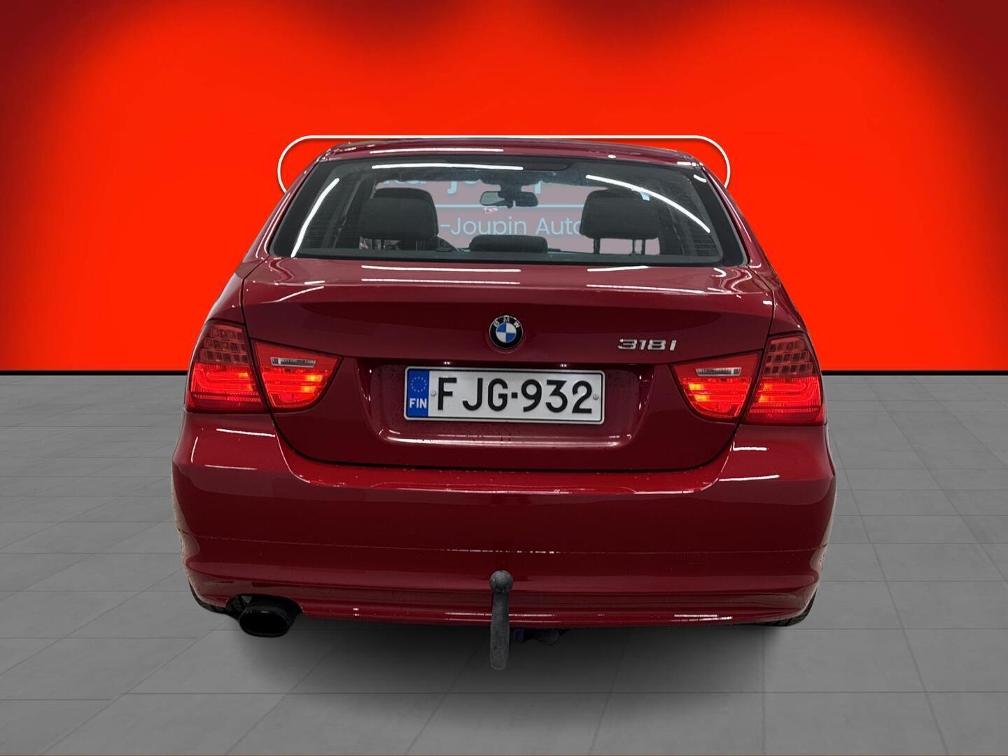 BMW 318 2009