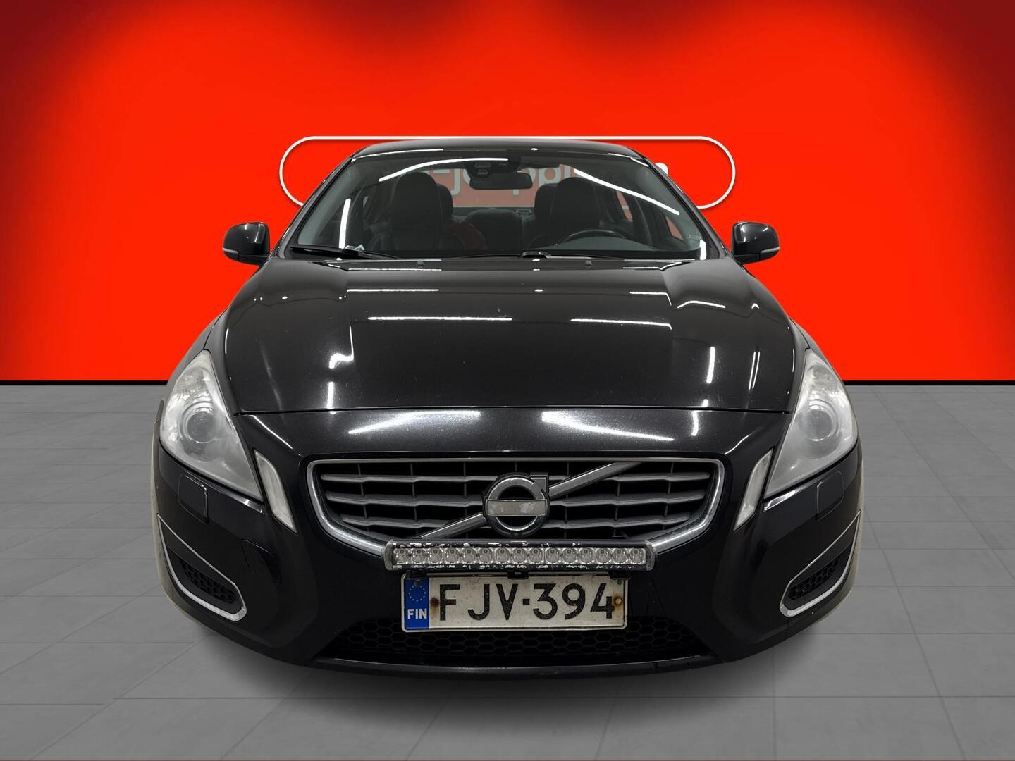 VOLVO S60 2011