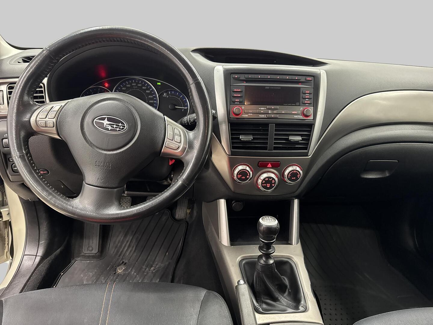 SUBARU Forester 2011