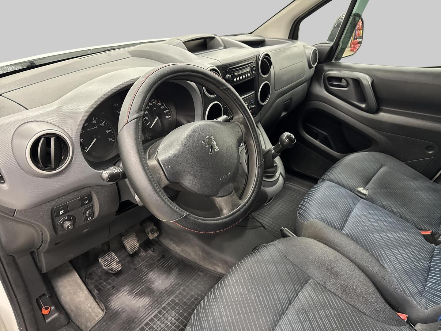 PEUGEOT Partner 2012