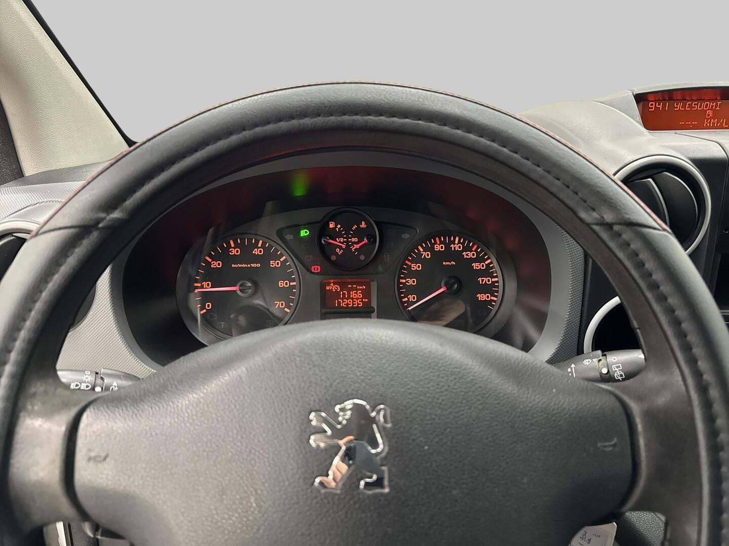 PEUGEOT Partner 2012