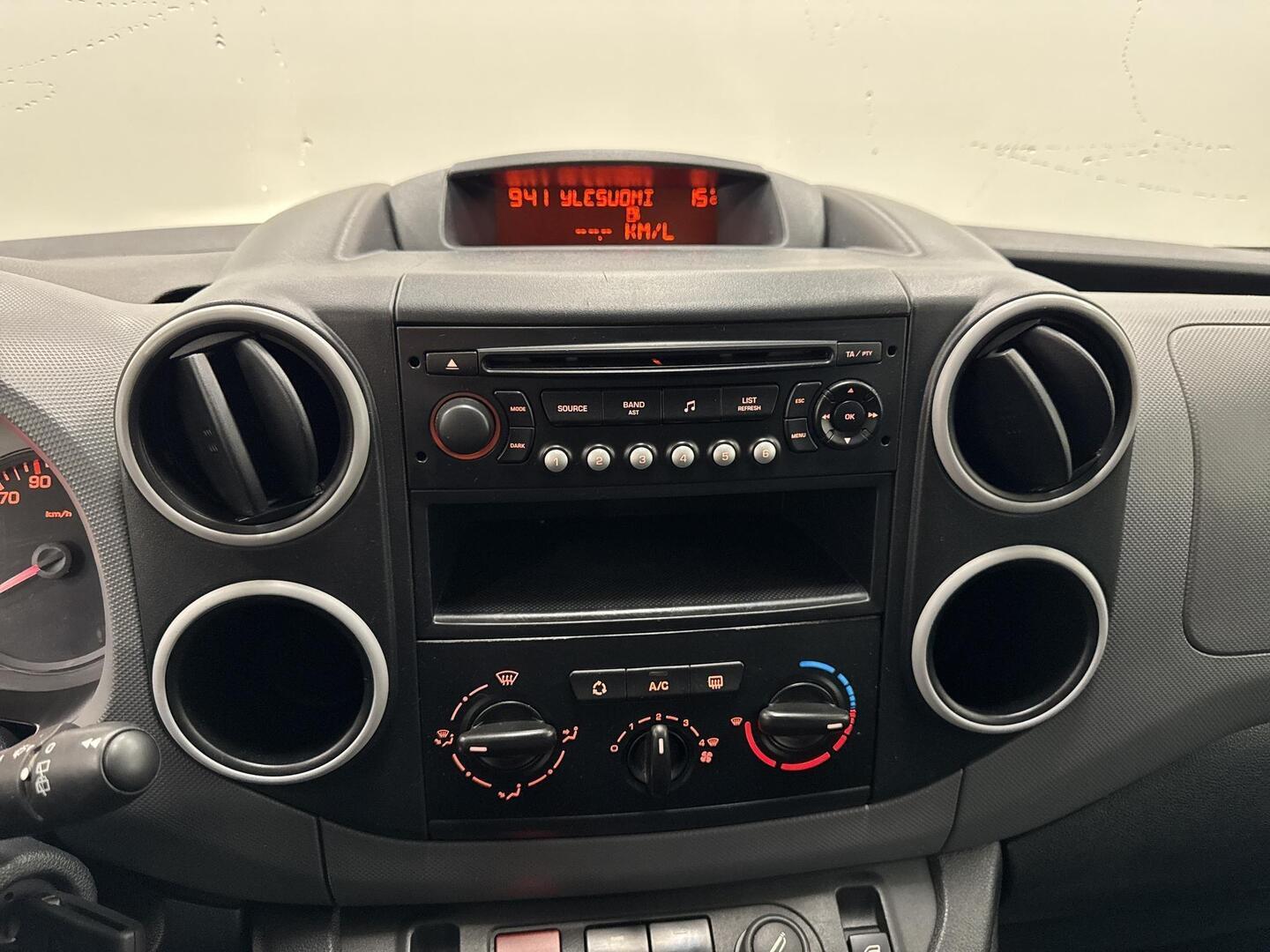 PEUGEOT Partner 2012