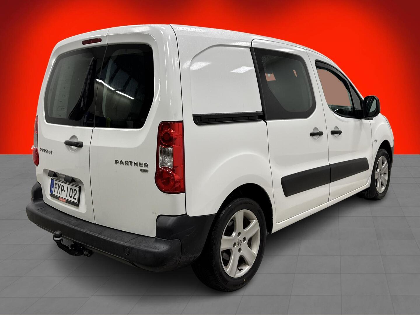 PEUGEOT Partner 2012