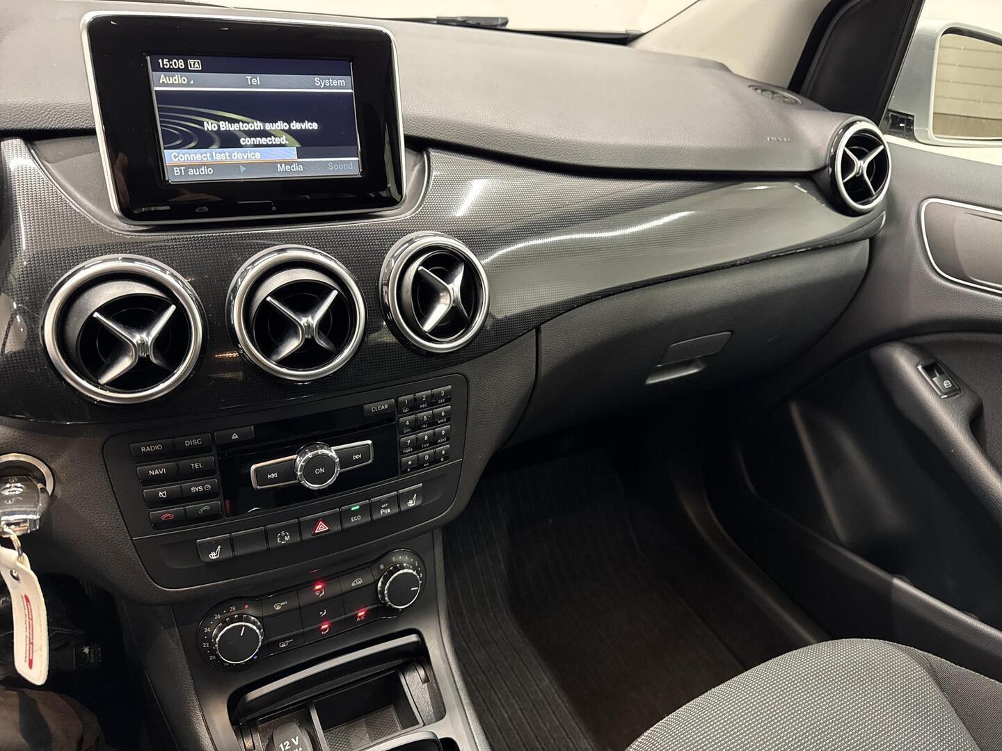 MERCEDES-BENZ B 2012