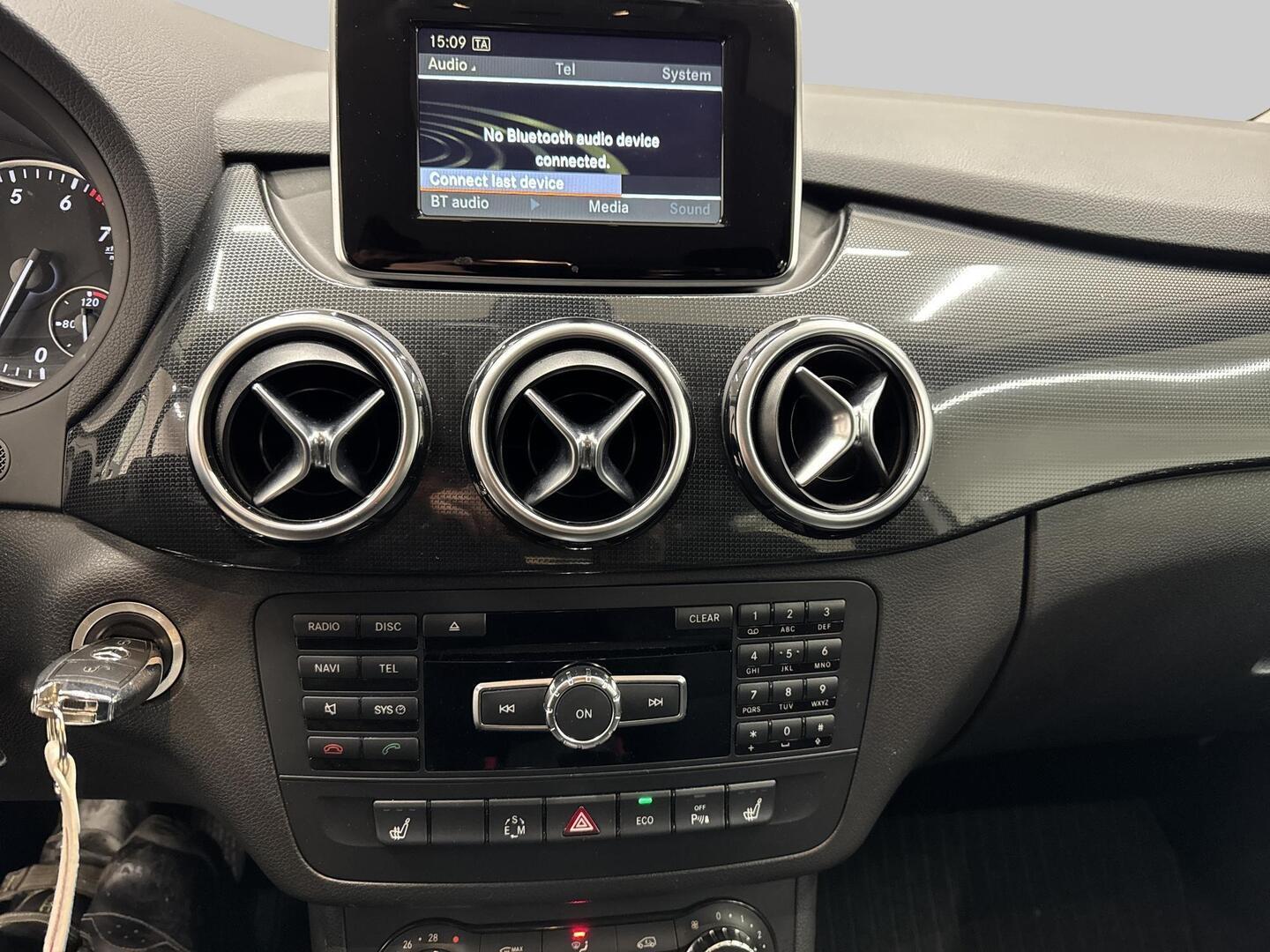 MERCEDES-BENZ B 2012