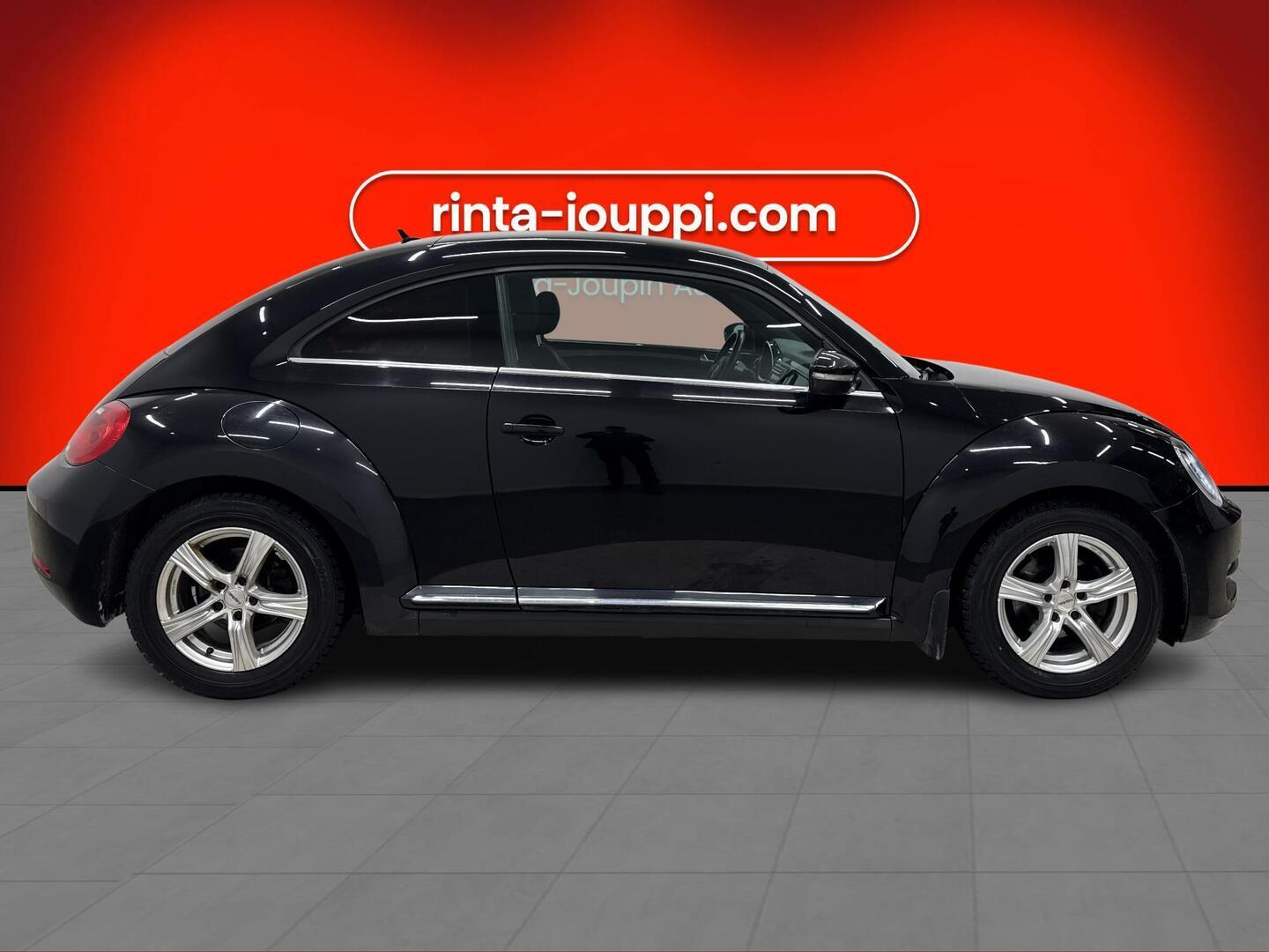 VOLKSWAGEN BEETLE 2012