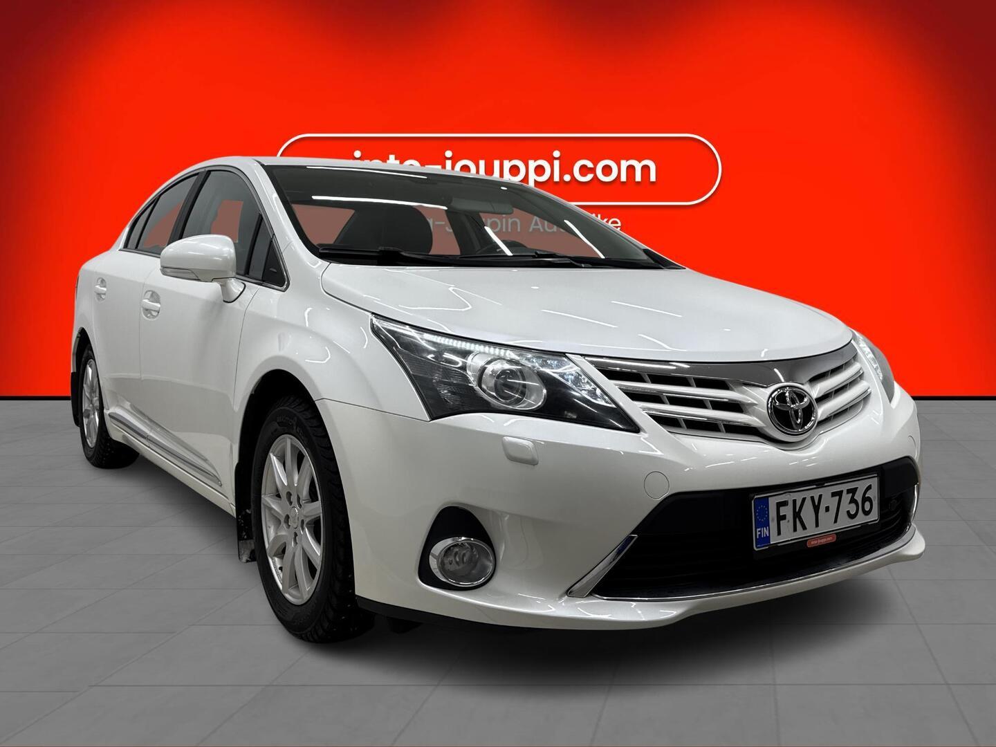 TOYOTA Avensis 2013