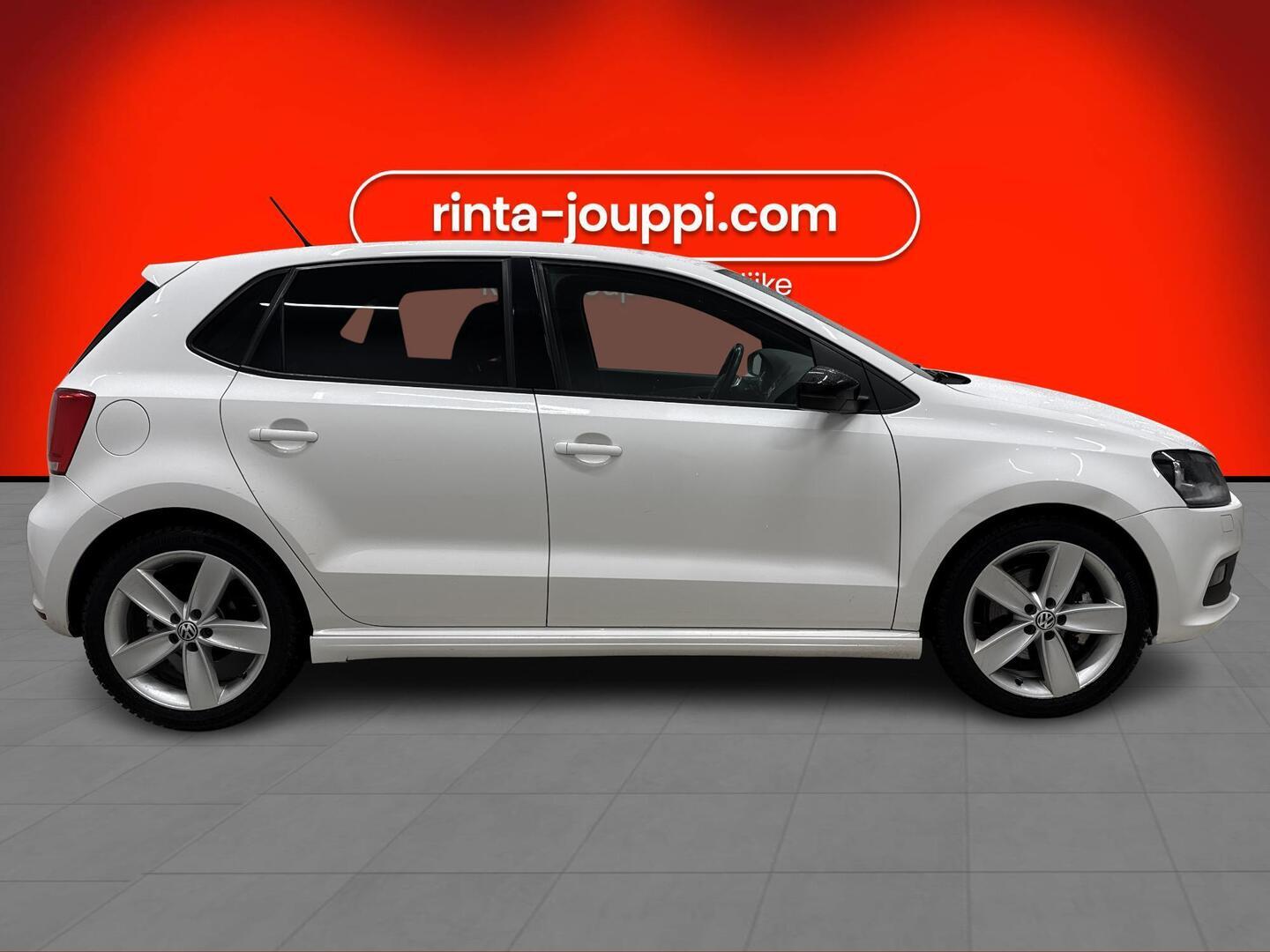 VOLKSWAGEN Polo 2013