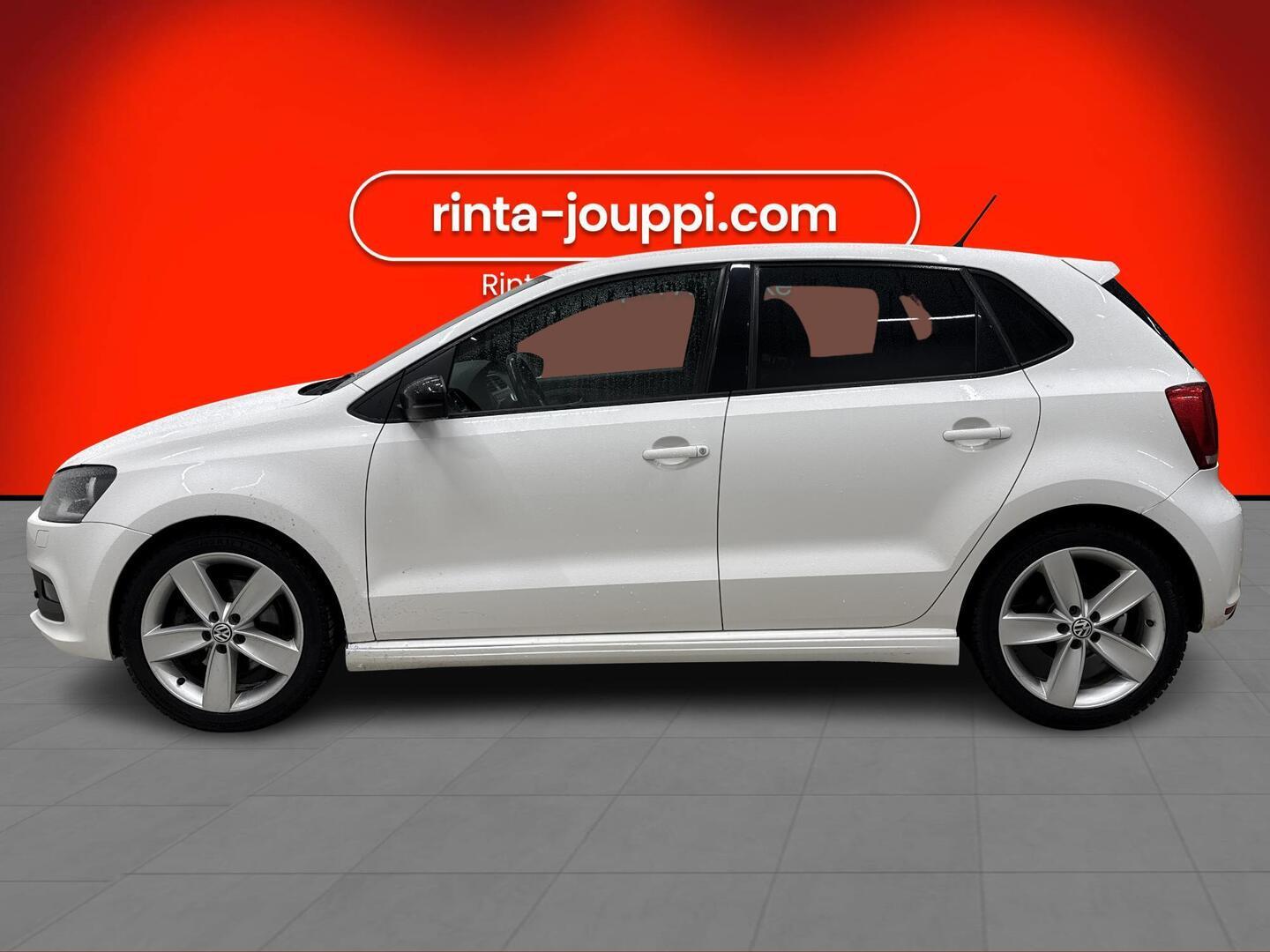 VOLKSWAGEN Polo 2013