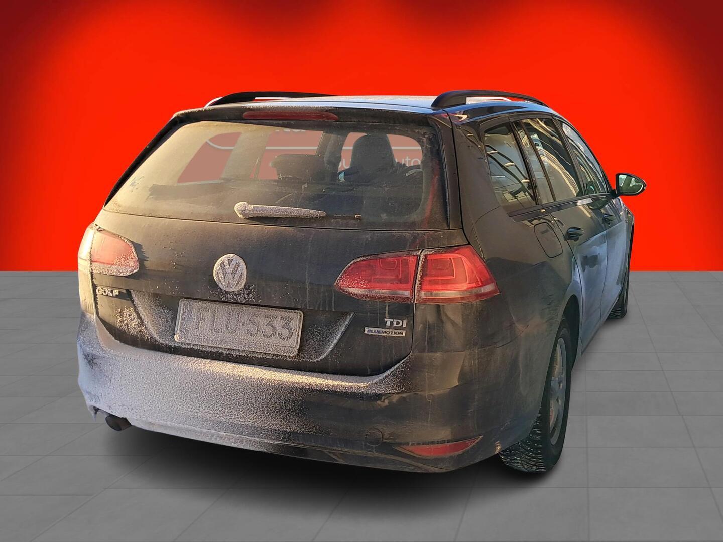 VOLKSWAGEN Golf 2015
