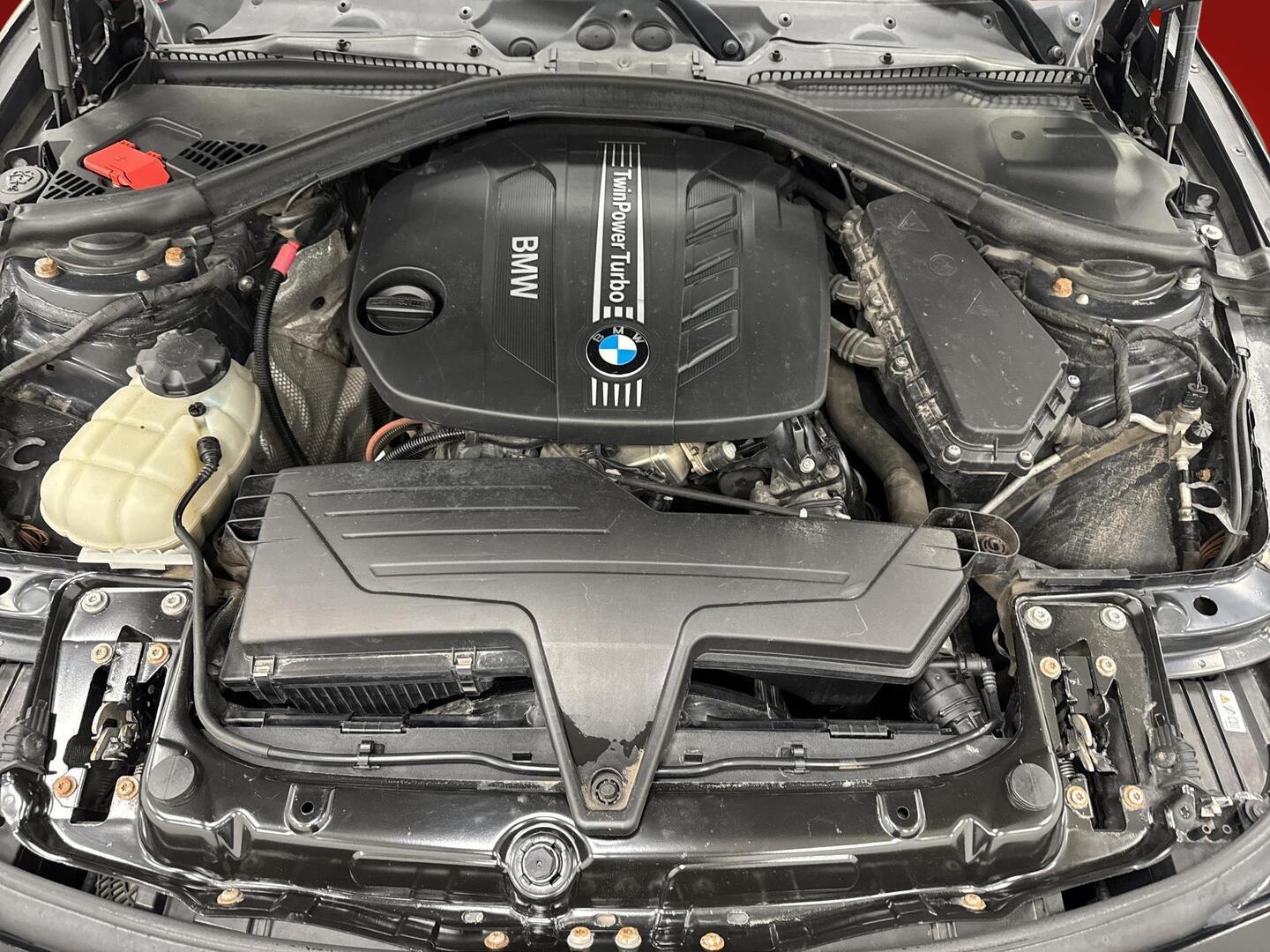 BMW 318 2014