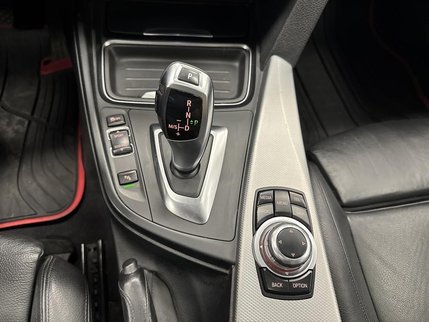 BMW 318 2014