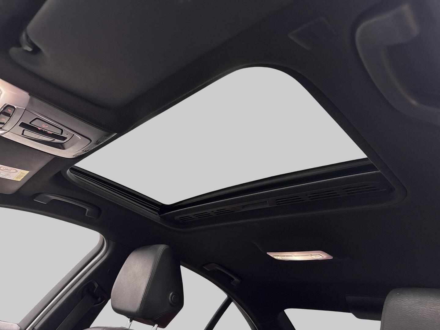 BMW 318 2014