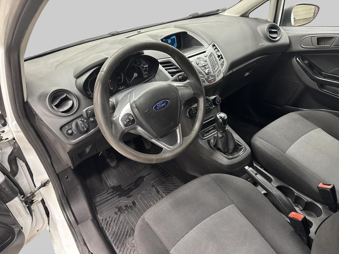 FORD Fiesta Van 2016