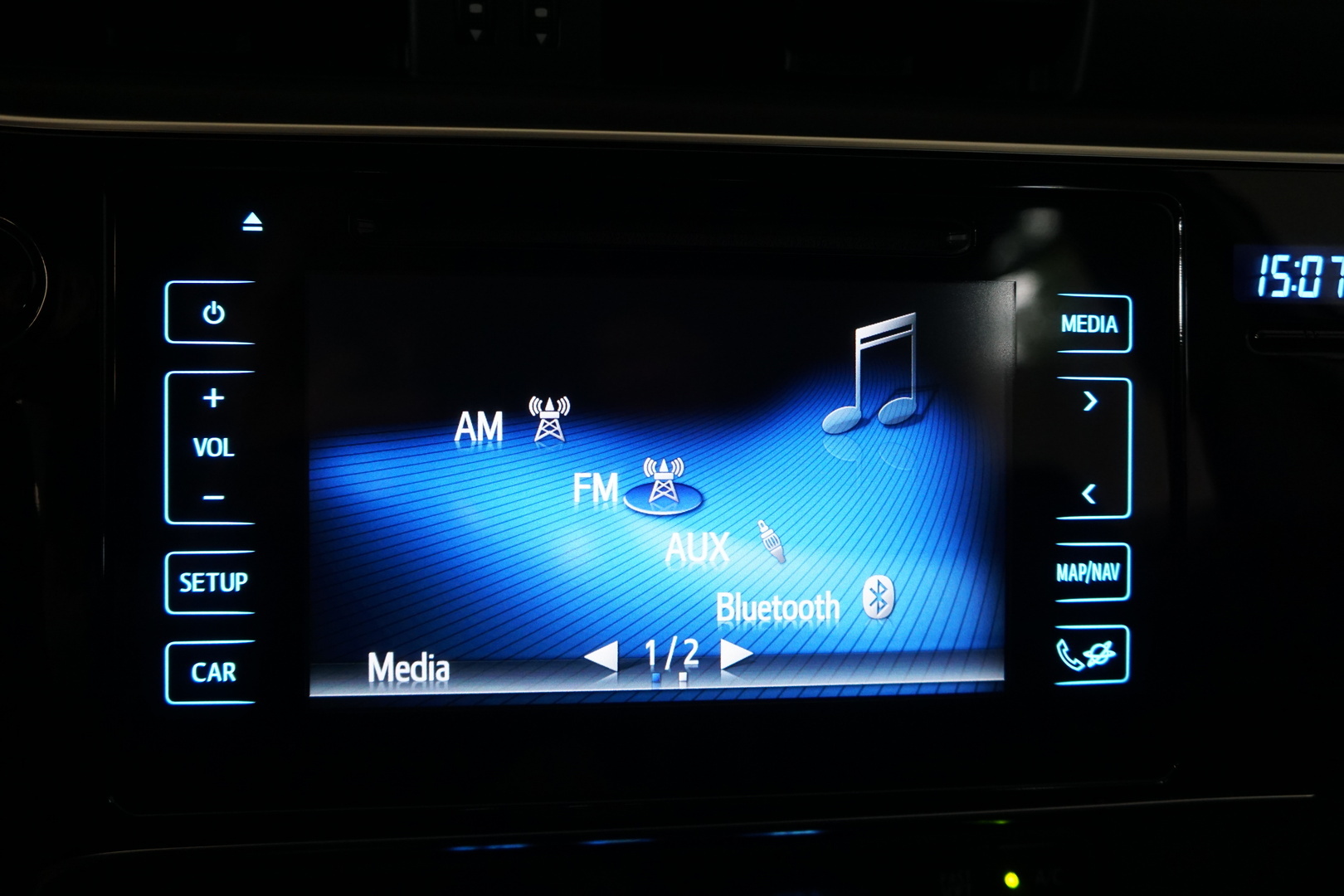 TOYOTA Auris 2016