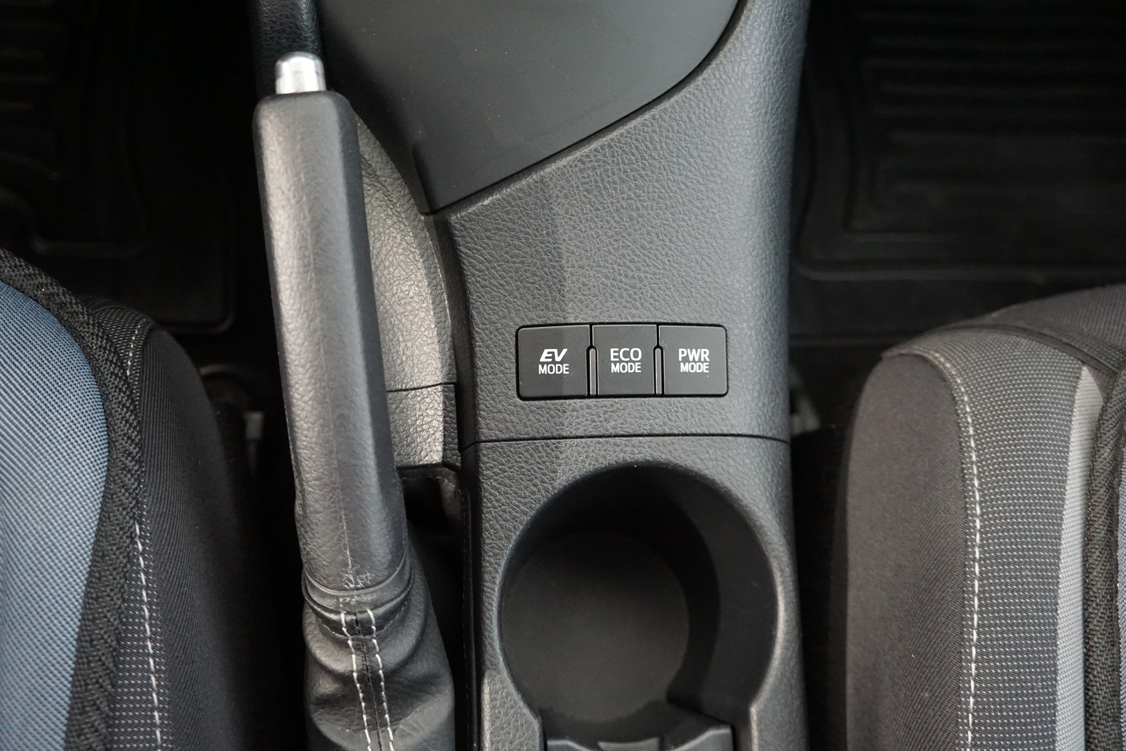 TOYOTA Auris 2016