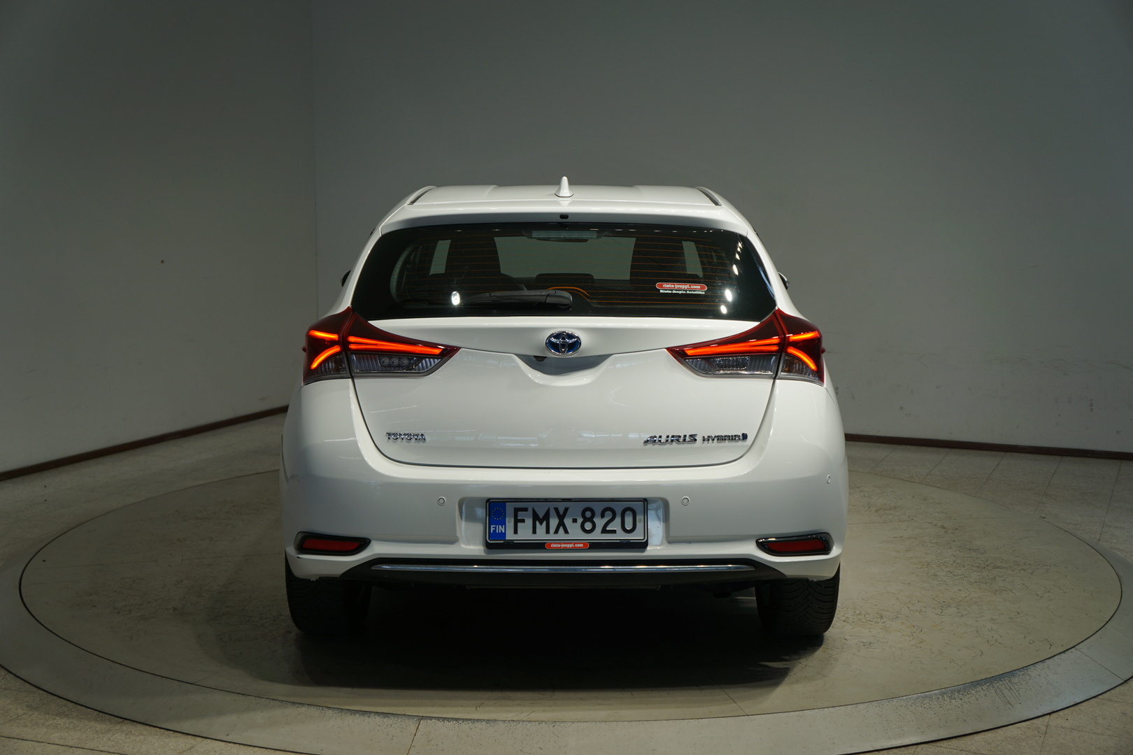 TOYOTA Auris 2016